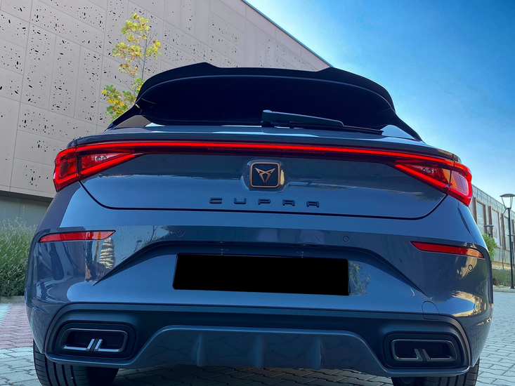 OneWay dak spoiler glanzend zwart passend voor Cupra Leon model vanaf 2020