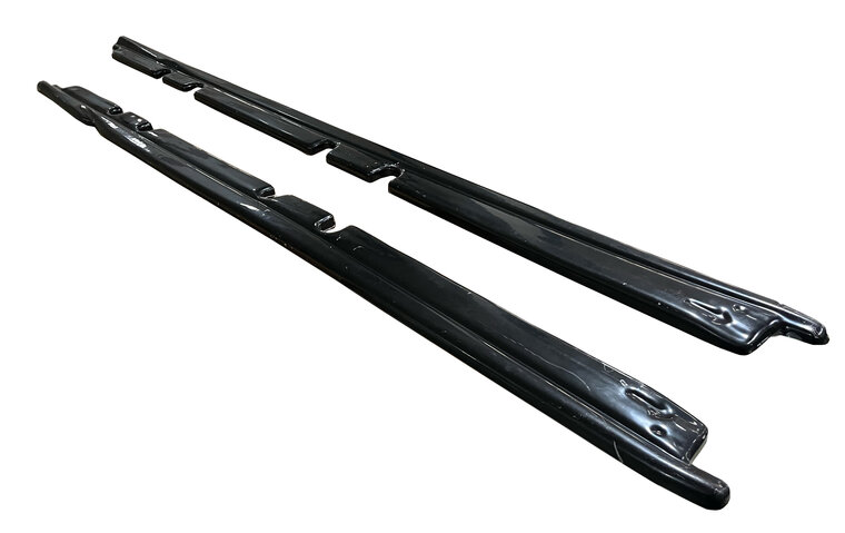 OneWay sideskirt aanzets glanzend zwart passend voor Seat Leon 5F en Cupra Leon