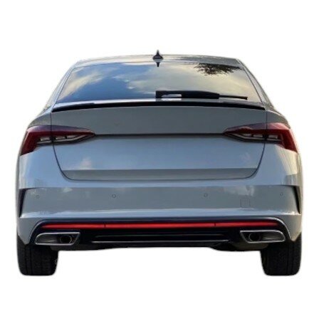 Glanzend zwarte kofferklep spoiler passend voor Skoda Octavia IV model 2020 - heden RS