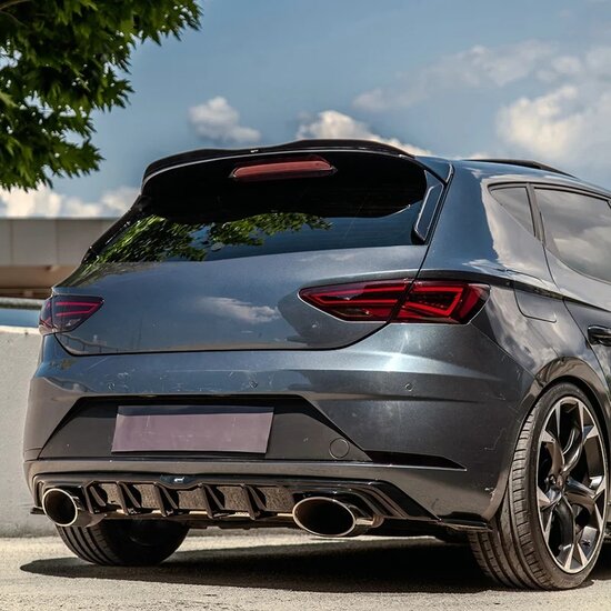 Oneway Complete bodykit passend voor Seat Leon (5F) HB 5-deurs FR Facelift 2017-2020 - Glanzend zwart