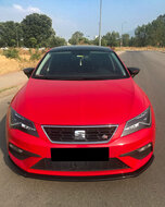 OneWay front spoiler glanzend zwart passend voor Seat Leon 5F facelift model 2017 - 2019 met FR voorbumper versie 2