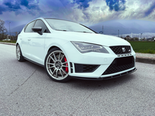 OneWay front spoiler glanzend zwart passend voor Seat Leon 5F model 2012 - 2016 met FR voorbumper versie 2